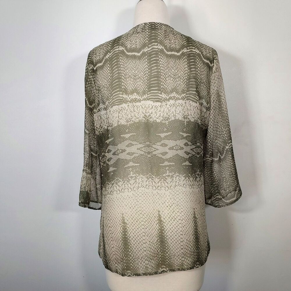 Chico's Open Front Cardigan Sheer Lightweight Snake Print Size 1 Womens Medium - Picture 6 of 12